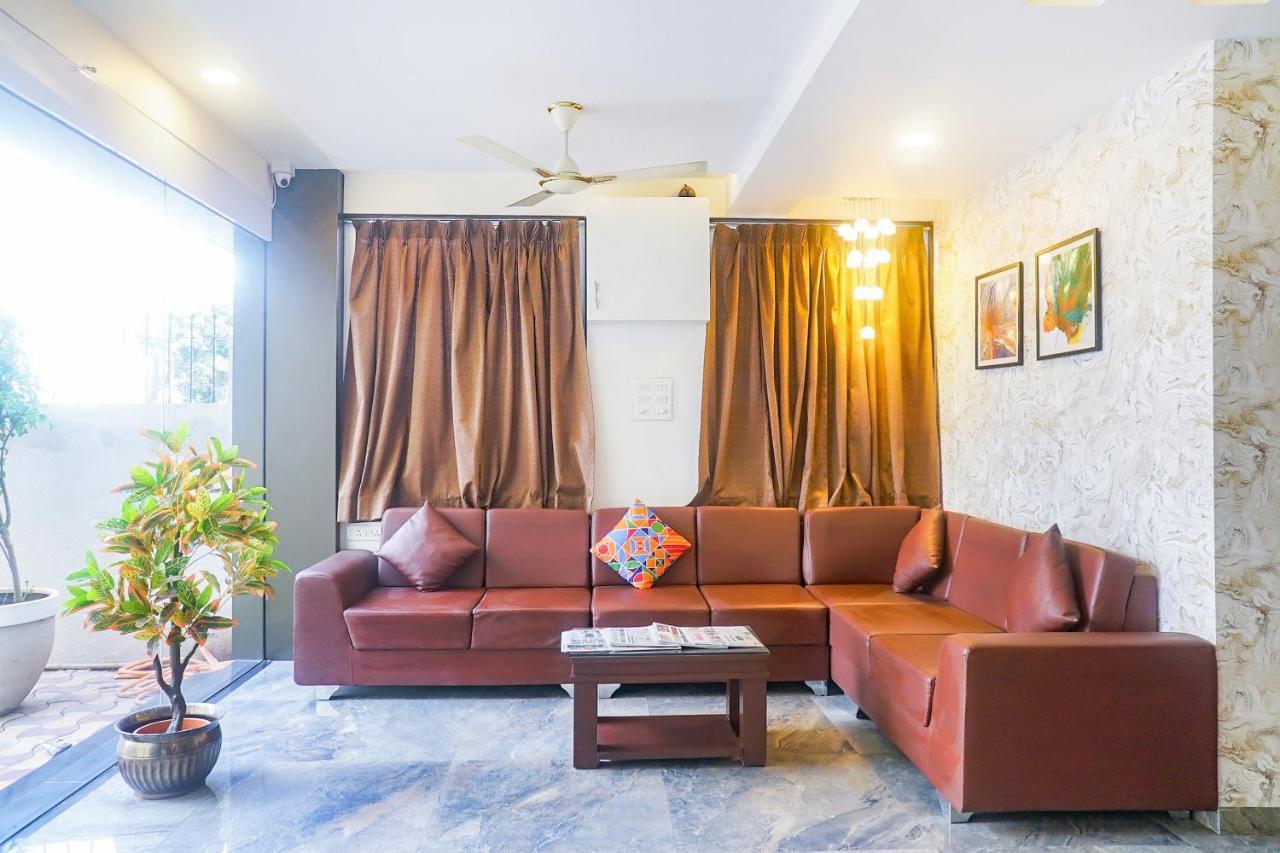 Oyo 15741 Z Inn Phursungi Kültér fotó