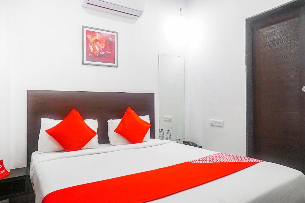 Oyo 15741 Z Inn Phursungi Kültér fotó